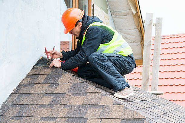 Quick and Trustworthy Emergency Roof Repair Services in Hooks, TX